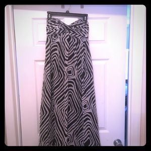 Whit House Black Market Maxi Dress NWOT